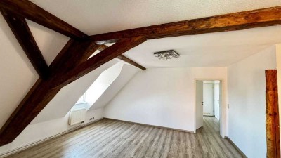 Moderne 2-Zimmer-Dachgeschosswohnung mit Stellplatz in Blankenburg