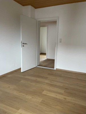 80 m² Wohnung zur Miete in Hemau: Erstbezug nach Sanierung 