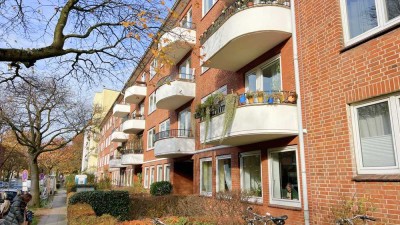 Charmante 3 Zimmer mit moderner Einbauküche, Wannenbad und schönem SW-Balkon! Gute Energiewerte