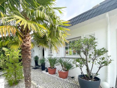 VON PRIVAT: Bungalow mit Garage in Giesenkirchen-Mitte