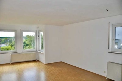 Helle 2-Zimmer-Terrassenwohnung mit Einbauküche und Panoramablick über Scharnhausen, Ostfildern