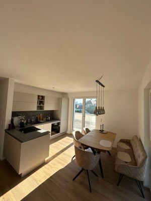 Moderne 2,5-Zimmer-Terrassenwohnung im 1. OG in Ingolstadt Südost