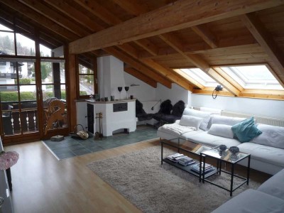 Helle 4-Zimmer-DG-Wohnung mit Bergblick, Balkon & TG-Platz in Sonthofen