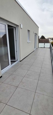 Erstbezug 2,5-Zi. Neubau Penthouse Wohnung in Kelsterbach