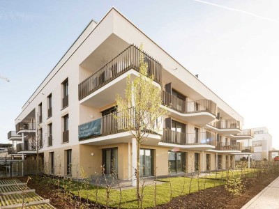 Traumhafte 2-Zimmer-Wohnung mit Terrasse, Garten und moderner Ausstattung.