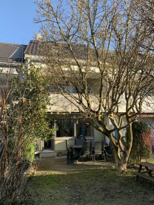 Reihenmittelhaus in   zentrumsnaher Lage in 85435 Erding