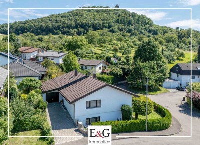 Familienidyll in gehobener Lage von Oberstenfeld mit Einliegerwohnung, 2 Garagen und schönem Garten