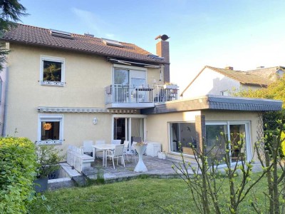 Elegantes Reihenendhaus in direkter Feldrandlage - Karben Petterweil