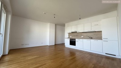 Moderne Neubauwohnung mit 7,77m² Loggia zum INNENHOF nahe Akademiepark