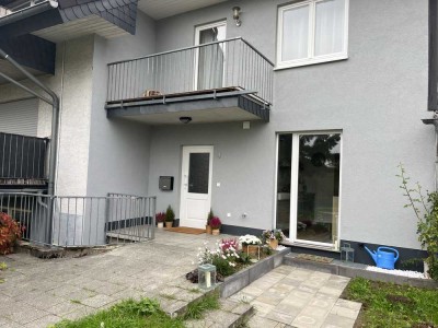 Außergewöhnliches Reihenmittelhaus mit Fernblick in romantischer Lage von Lev.Kursiefen