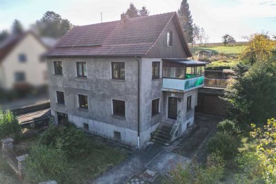 Individuelles Wohnhaus mit viel Garten in Schleusingen!