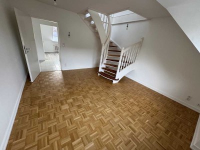 Erstbezug nach Modernisierung - Maisonette Wohnung in ruhiger Lage von Hamburg-Marienthal