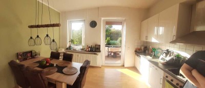 Freundliche 3,5-Zimmer-Wohnung mit Balkon und EBK in Dortmund-Husen