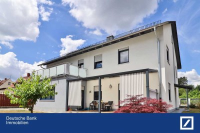 Neuwertiges Einfamilienhaus mit Einliegerwohnung, EBK, Garage, großem Garten in bester Lage von Roth