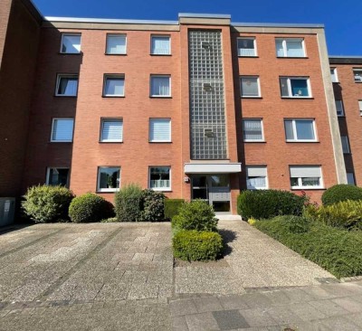 modernisierte 4 Zimmer Wohnung im 1. OG mit Balkon und Garage sucht neue Mieter