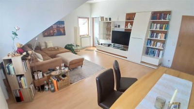Mayence-Immobilien: Schöne 2 Zimmerwohnung mit Balkon!! Inkl. 1 PKW-Außenstellplatz!!