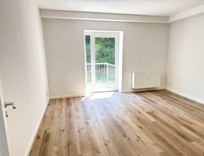 RUHIGES Haus * eigener GARTEN-Anteil * Wohnküche * MODERNES BAD * für 1-2 Personen!