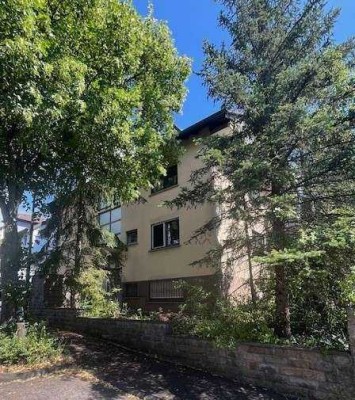 ++Freistehendes Mehrfamilienhaus in Würzburg-Versbach++