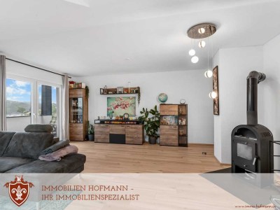 ***Renovierte 4-Zimmer-Wohnung mit Balkon und Blick ins Grüne - stadtnah in Bruckberg***