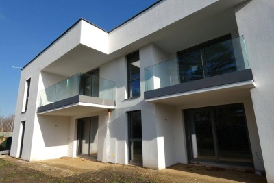 NATURNAH ENERGIEEFFIZIENT EIGENGARTEN BEREITS BELAGSFERTIG