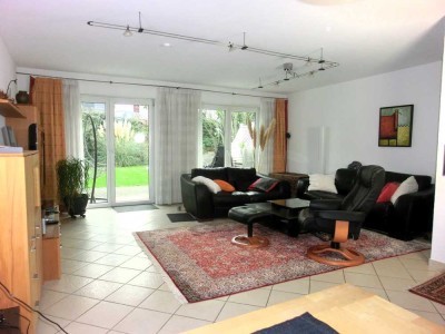 Reizvolles, großzügiges Reihenhaus in Frankfurt am Main Kalbach/Riedberg