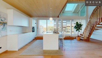 | EXKLUSIVE &amp; LICHTDURCHFLUTETE DACHGESCHOSS - MAISONETTE - WOHNUNG MIT BLICK AUF DEN SCHLOSSBERG | PRIVATER LIFTZUGANG | 2 TERRASSEN | TOP LAGE