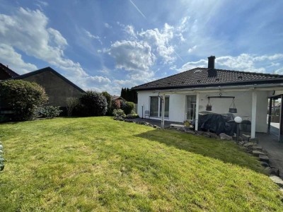 !!! Geschmackvolles, von Garten umgebenes Haus in ruhiger Wohnlage !!!