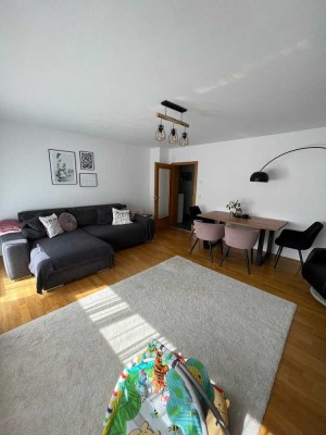 3 Zimmer Wohnung mit Dachterrasse (ohne Makler)