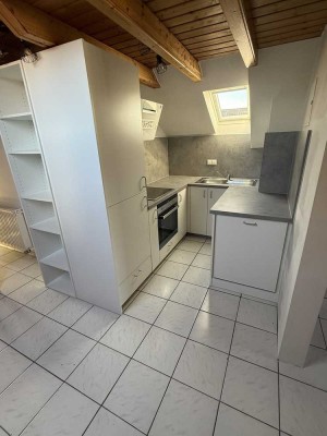Gemütliche Dachgeschosswohnung in super Lage