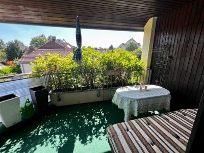 gepflegte 3-Zimmer-Wohnung mit Loggia und Tiefgarage