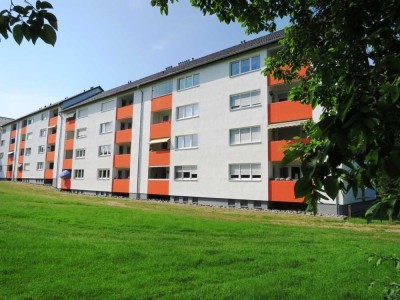 Freundliche und gepflegte 3-Raum-Wohnung mit Balkon in Wolfsburg