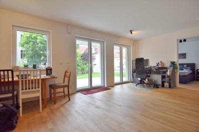 Wunderschöne 2-Zimmer-EG-Wohnung mit Terrasse und Tiefgaragenstellplatz!