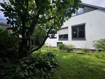 Hübsches Landhaus (Ortskern) mit vielen schönen Details