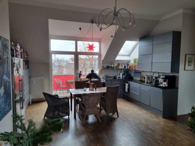 Große Maisonette- mit Einliegerwohnung oder Büroeinheit (Home Office)