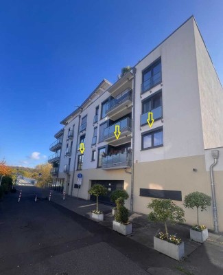 Gut geschnittene, top gepflegte 4-Zimmer-Stadtwohnung mit Aufzug, Einbauküche, 2 Balkonen  un