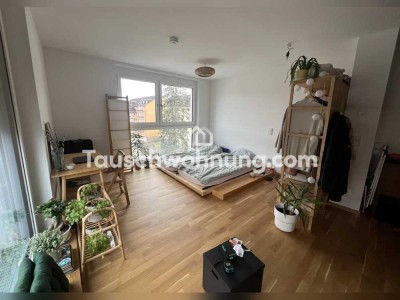 Tauschwohnung: Terrassenwohnung, großer Balkon und EBK