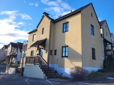 BLICK ÜBER KREMS! Gepflegtes Eckreihenhaus in Traumlage