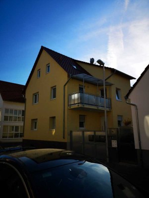 Neuwertige 3-Zimmer-Wohnung in Bischofsheim