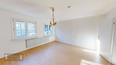 Erstbezug nach Sanierung: 3-Zimmer-Wohnung zentral am Marktplatz gelegen