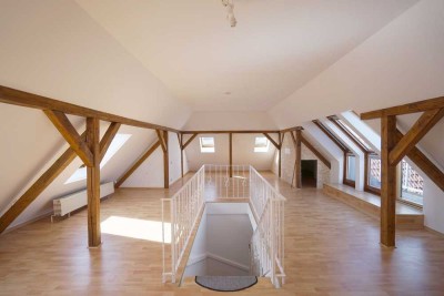 **3-Zimmer-Maisonettewohnung am Arthur-Bretschneider-Park**