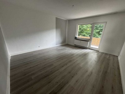 Exklusive, gepflegte 3-Raum-Wohnung mit gehobener Innenausstattung mit Balkon und EBK in Essen