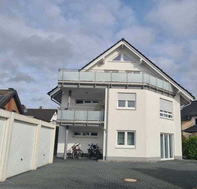 Moderne und gepflegte 3-Zimmer-Wohnung mit Balkon in Halle (Westfalen)