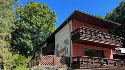 Erschwingliche und renovierte Wohnung mit drei Zimmern und Balkon zwischen Hupperath und Burg