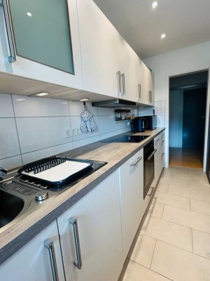 3-ZKB 77m² ETW im 3.OG mit EBK, 2 PKW-Stellplätze, Charme und ein wenig Luxus