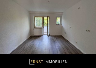 Charmante 2 Zimmerwohnung, saniert mit Balkon und Tageslichbad in Düsseldorf-Rath