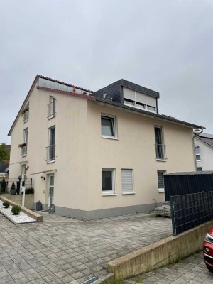 Doppelhaushälfte in Erbach ab 01.06. frei