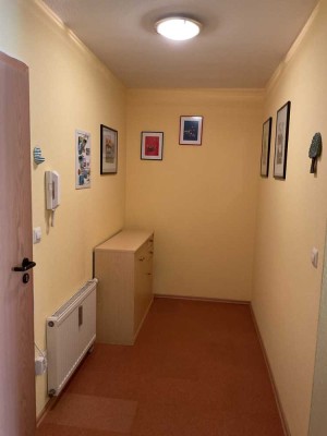 Provisionsfreie, charmante 2-Zimmer-Erdgeschosswohnung mit großer Terrasse und EBK in Bietigheim