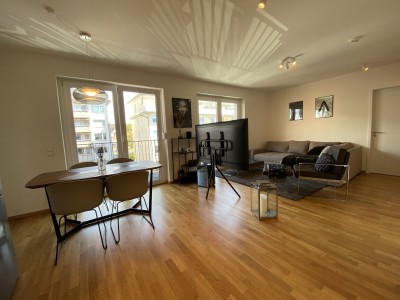 Moderne 2 Zimmer-Wohnung mit Top-Infrastruktur und Nähe zum Stadtwald mit Balkon