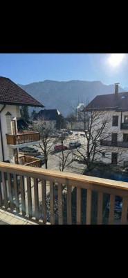 Von Privat / ohne Maklerprovision / Stilvolle 2-Raum-Wohnung mit Balkon und EBK in Kiefersfelden