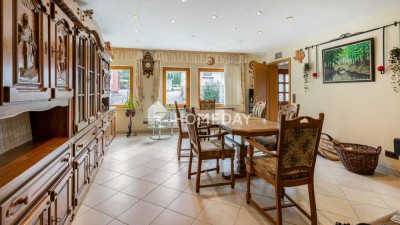 2 Häuser: viel Potenzial, Scheune & großes Grundstück – ideal für Mehrgenerationenwohnen & Anleger